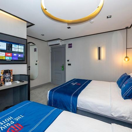 The Private Airport Hotel Истанбул Екстериор снимка